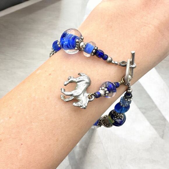 Vintage Blue Lampwork Glass Horse Charm Bracelet Equestrian Cowgirl Western - Picture 2 of 6